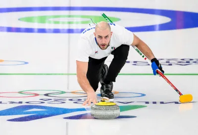 Chi è Amos Mosaner, il campione azzurro di curling protagonista alle Olimpiadi
