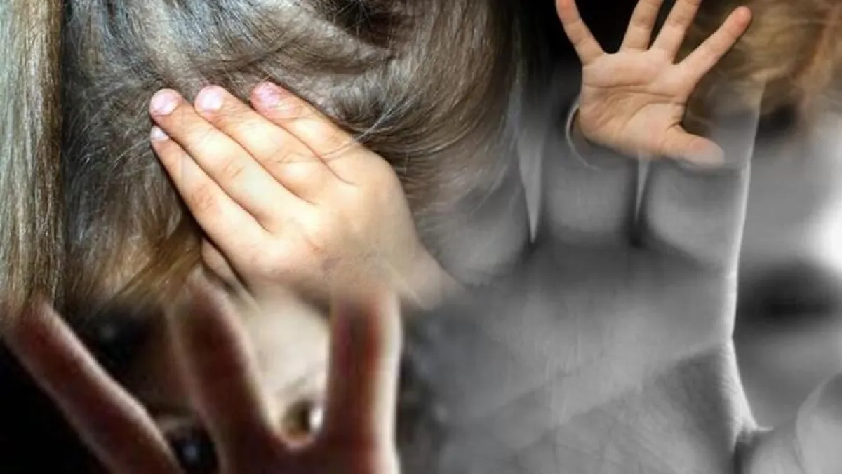 Orrore a Brescia, figlia minorenne incinta dopo anni di abusi: arrestato il padre