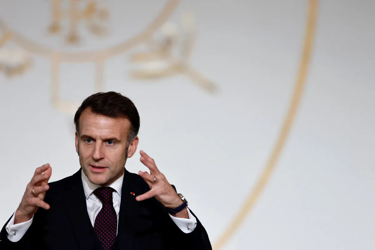 Dialogo Europa-Russia, Macron vuole coinvolgere gli alleati nella ripresa dei contatti con Putin
