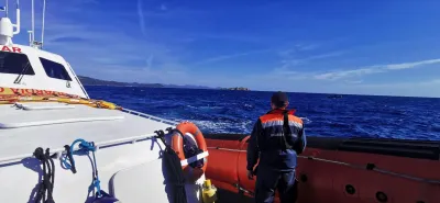 Tragedia in mare in Sardegna: peschereccio affonda a Santa Maria Navarrese, due morti e un superstite
