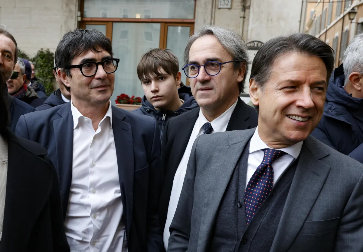 Armi a Kiev, la sentenza di Travaglio: "L'unica alternativa credibile alla destra sono Cinque Stelle e Avs"