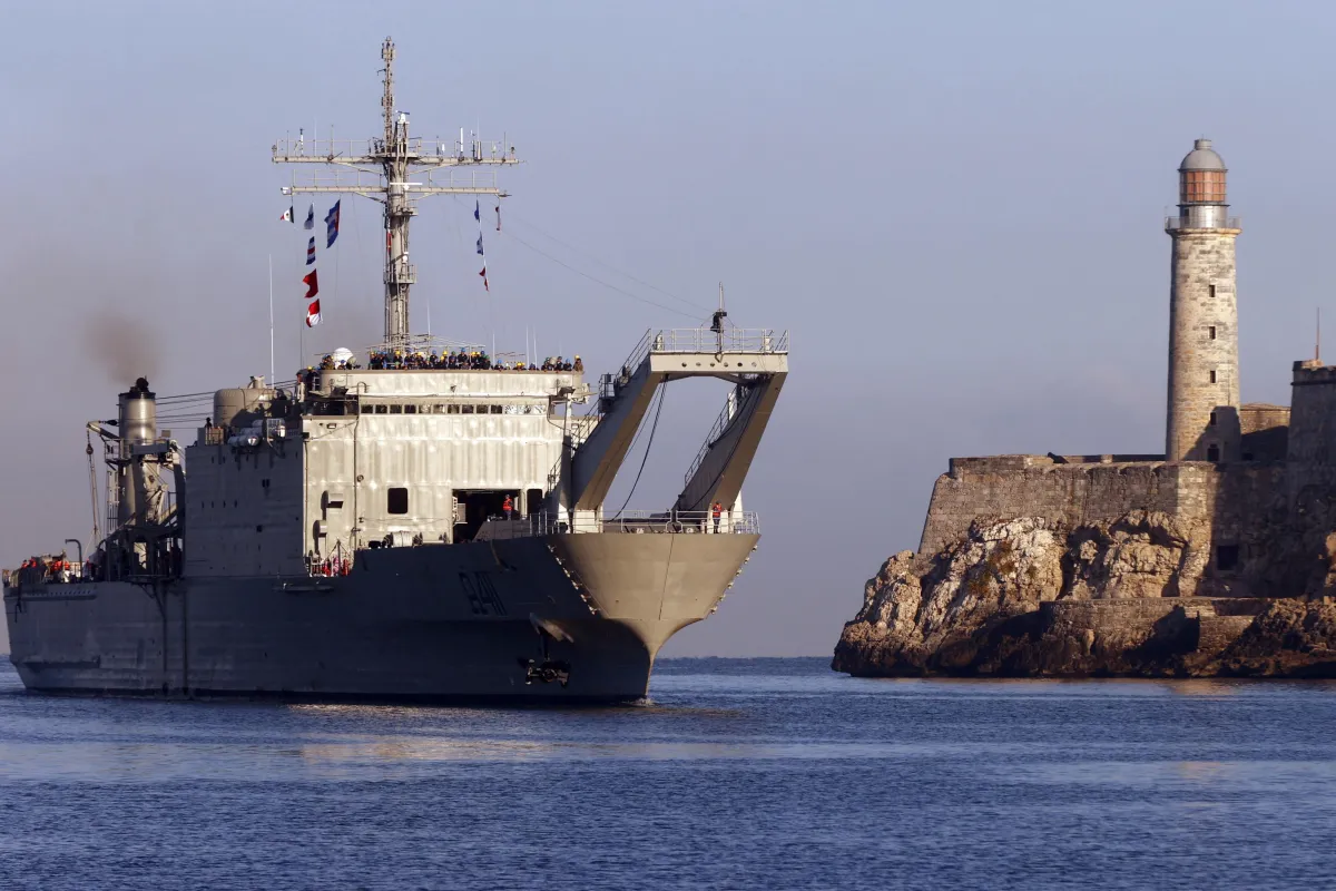 Cuba, due navi messicane con aiuti umanitari attraccano all’Avana mentre crescono le pressioni USA