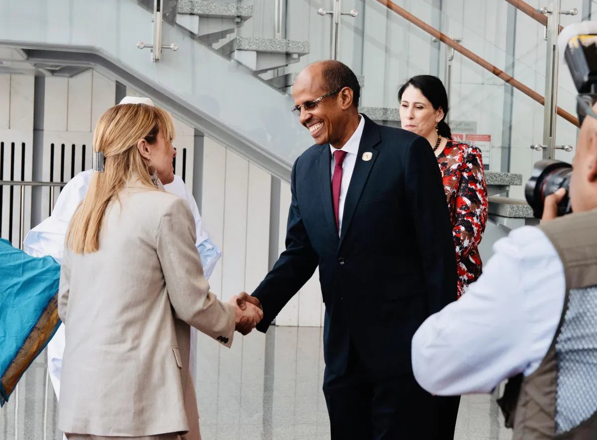 Piano Mattei, Meloni rilancia l’Italia come ponte sul Mediterraneo e annuncia novità