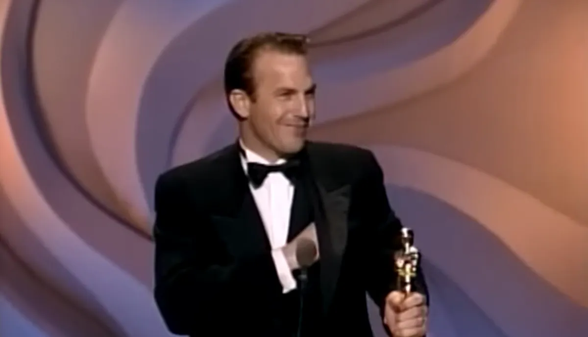 "Balla coi lupi", quanti Oscar ha vinto il film di Kevin Costner?