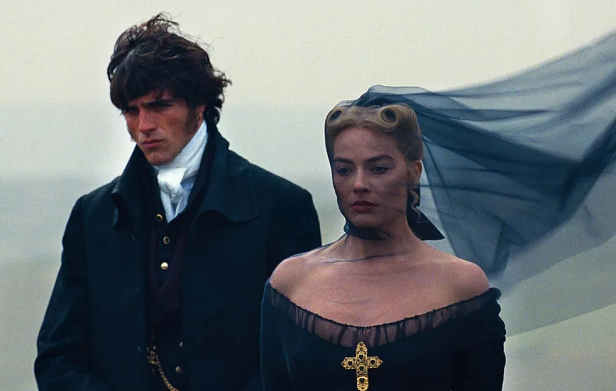 "Cime tempestose": la regista Emerald Fennell ripropone il romanzo di Emily Brontë