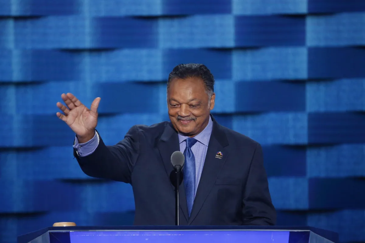 Chi era e com’è morto Jesse Jackson, storico leader dei diritti civili negli USA