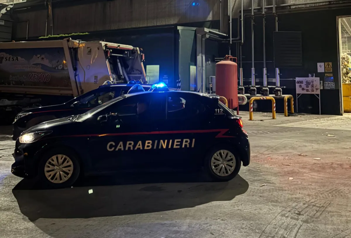 Tragico incidente sul lavoro a Bernate Ticino, resta schiacciato da un macchinario: morto operaio 38enne