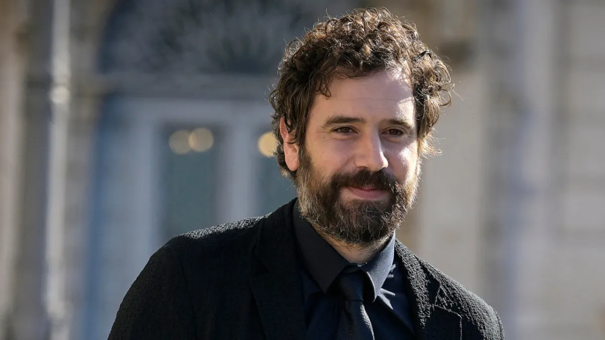 Le origini di Tommaso Paradiso: chi sono i genitori e dove vive oggi