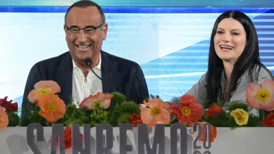 Sanremo 2026, quando inizia? I cantanti in gara, gli ospiti e i co-conduttori: tutto sul Festival