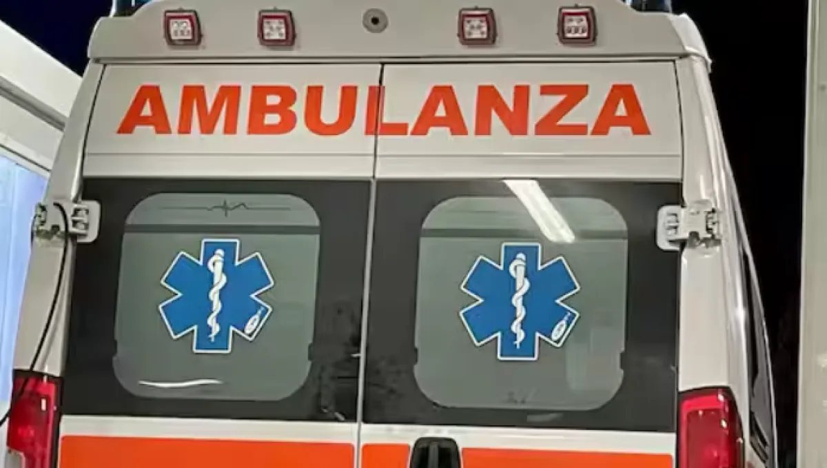 Pietra Ligure, cede la ringhiera della scuola: bimbo di 9 anni precipita per quattro metri, è grave 