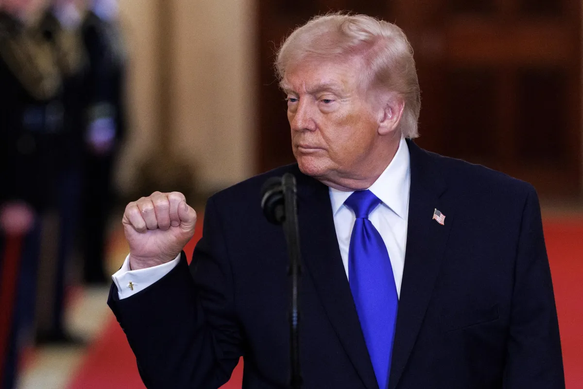 I nuovi dazi di Trump entrano in vigore al 10% dopo la decisione della Corte Suprema