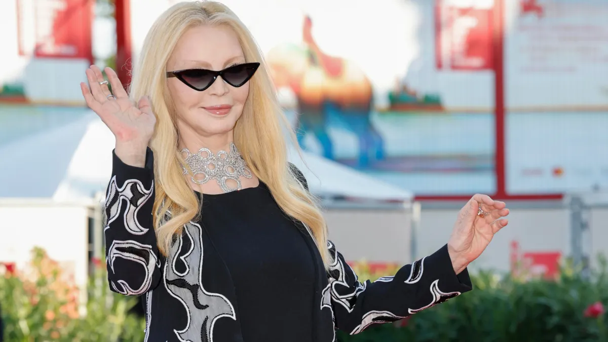 Perché Patty Pravo è stata accusata di plagio? La verità dietro "Pigramente signora"