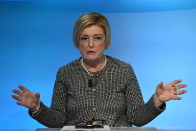 Congedo paritario, Calderone apre al confronto dopo la bocciatura della proposta delle opposizioni