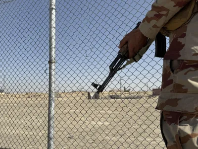 Pakistan-Afghanistan, escalation al confine e attacchi reciproci: Islamabad parla di “guerra aperta”