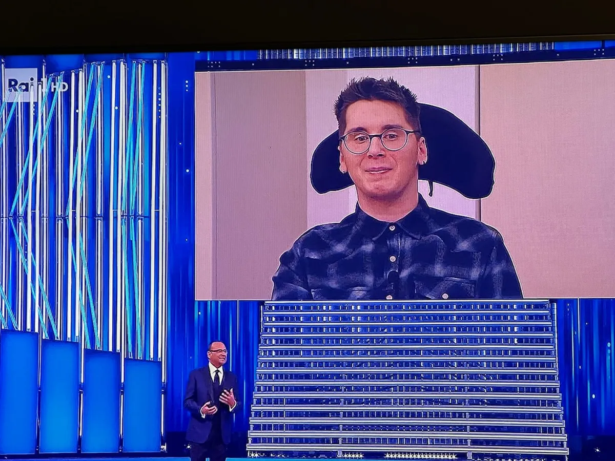 Sanremo 2026, l’appello di Paolo Sarullo, tetraplegico dopo un’aggressione: “Non deve più succedere a nessuno”