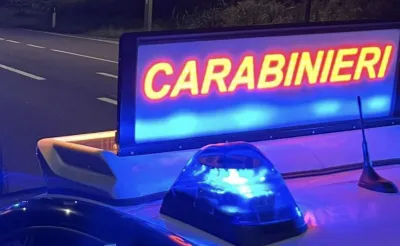 Roma, carabiniera investita durante un posto di controllo a Campo di Mare: è grave