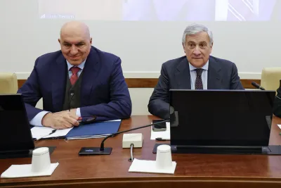 Crisi nel Golfo Persico, Tajani e Crosetto tornano in Aula: voto sulle risoluzioni e nodo basi Usa
