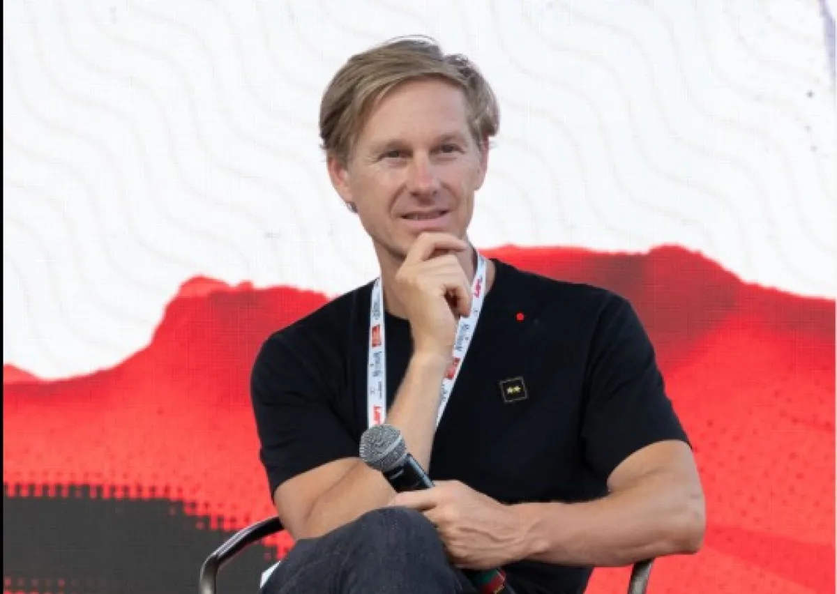 La rivelazione di Alessandro Orsini: "Italia Paese satellite degli Usa, Meloni e i politici terrorizzati e schedati da Trump e dalla Cia"