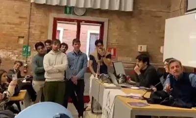 Ca  Foscari ancora nella bufera: chi ha contestato Calenda (facendo il gesto della P38)