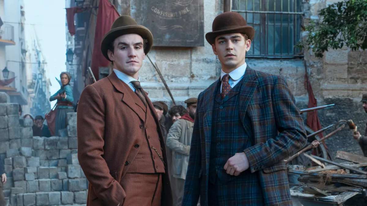 Hero Fiennes Tiffin, origini e fidanzata: chi è il protagonista della serie “Young Sherlock”