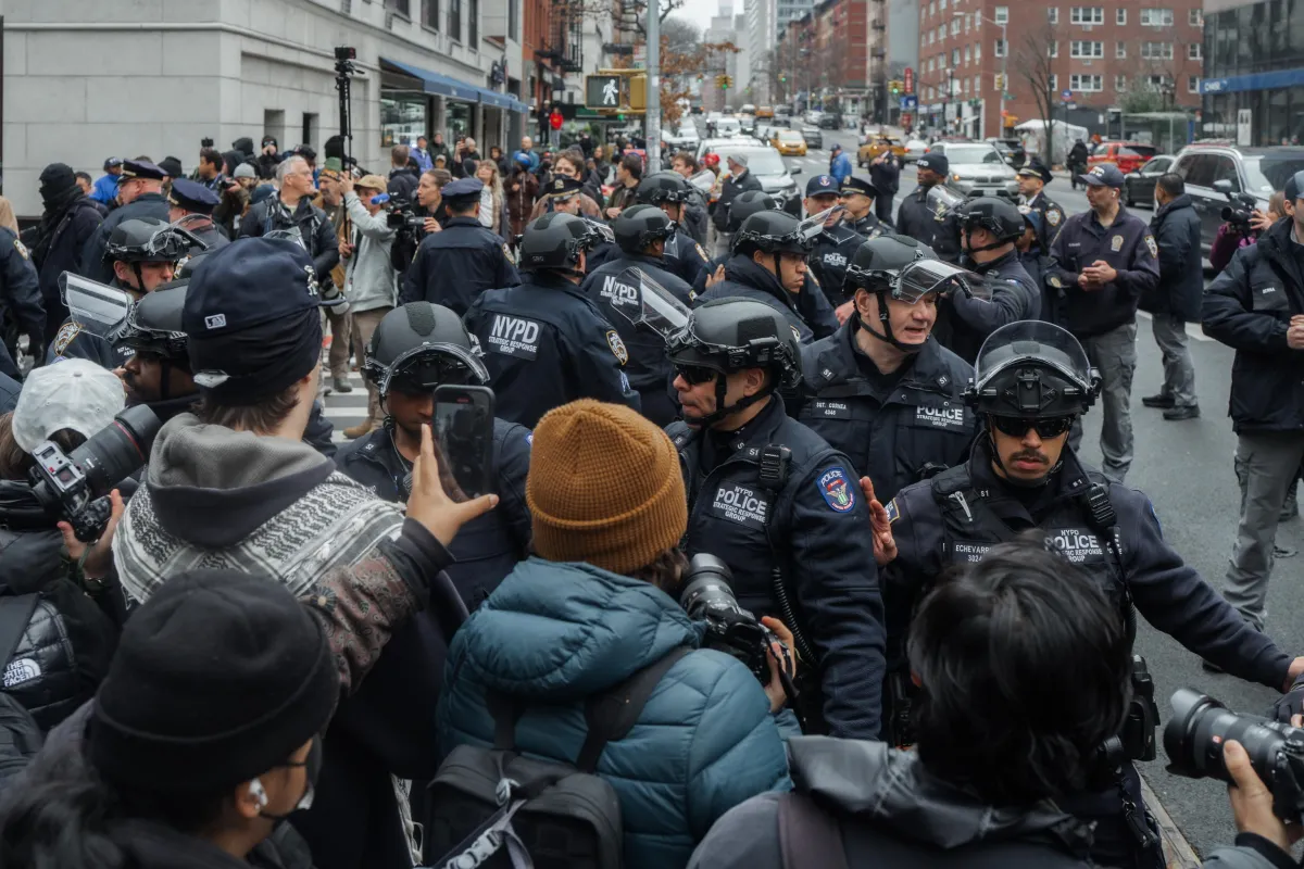 New York, due ordigni vicino casa del sindaco Mamdani: cosa è successo