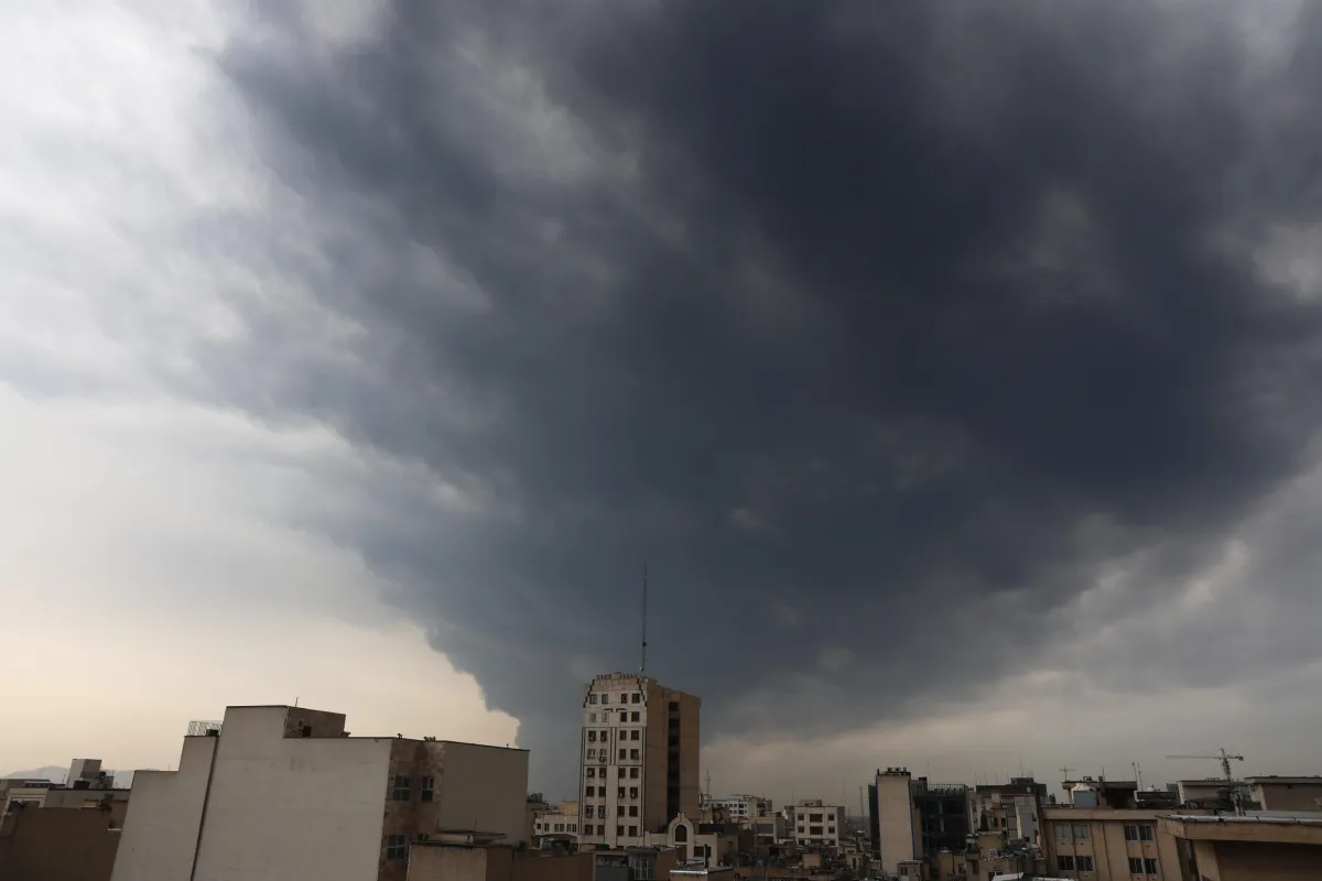 "Non condivido e non condanno": la posizione di Giorgia Meloni sulla guerra in Iran fa infuriare la sinistra