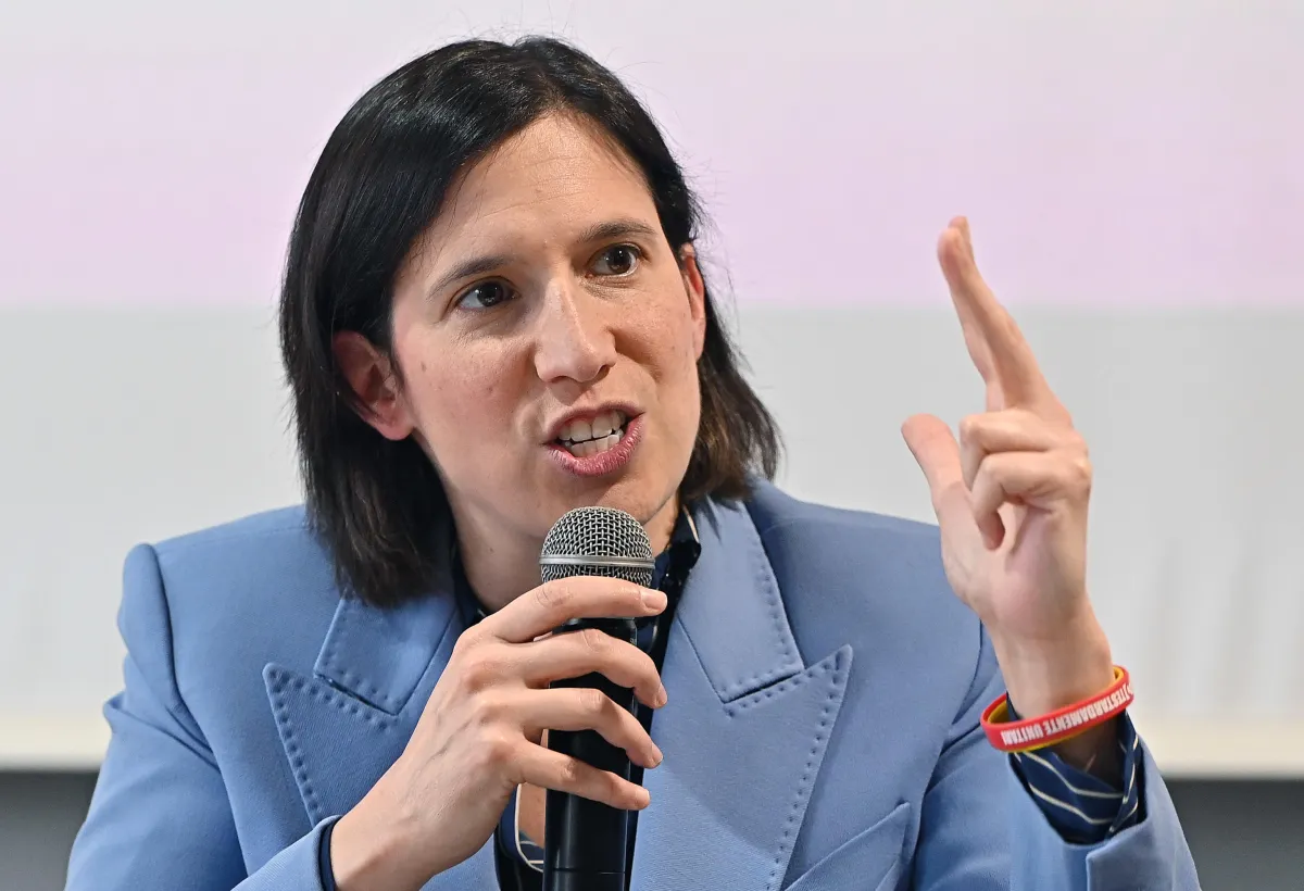 Schlein scalda i motori per l’informativa di Meloni: “Non vogliamo ritrovarci in guerra senza accorgercene” 