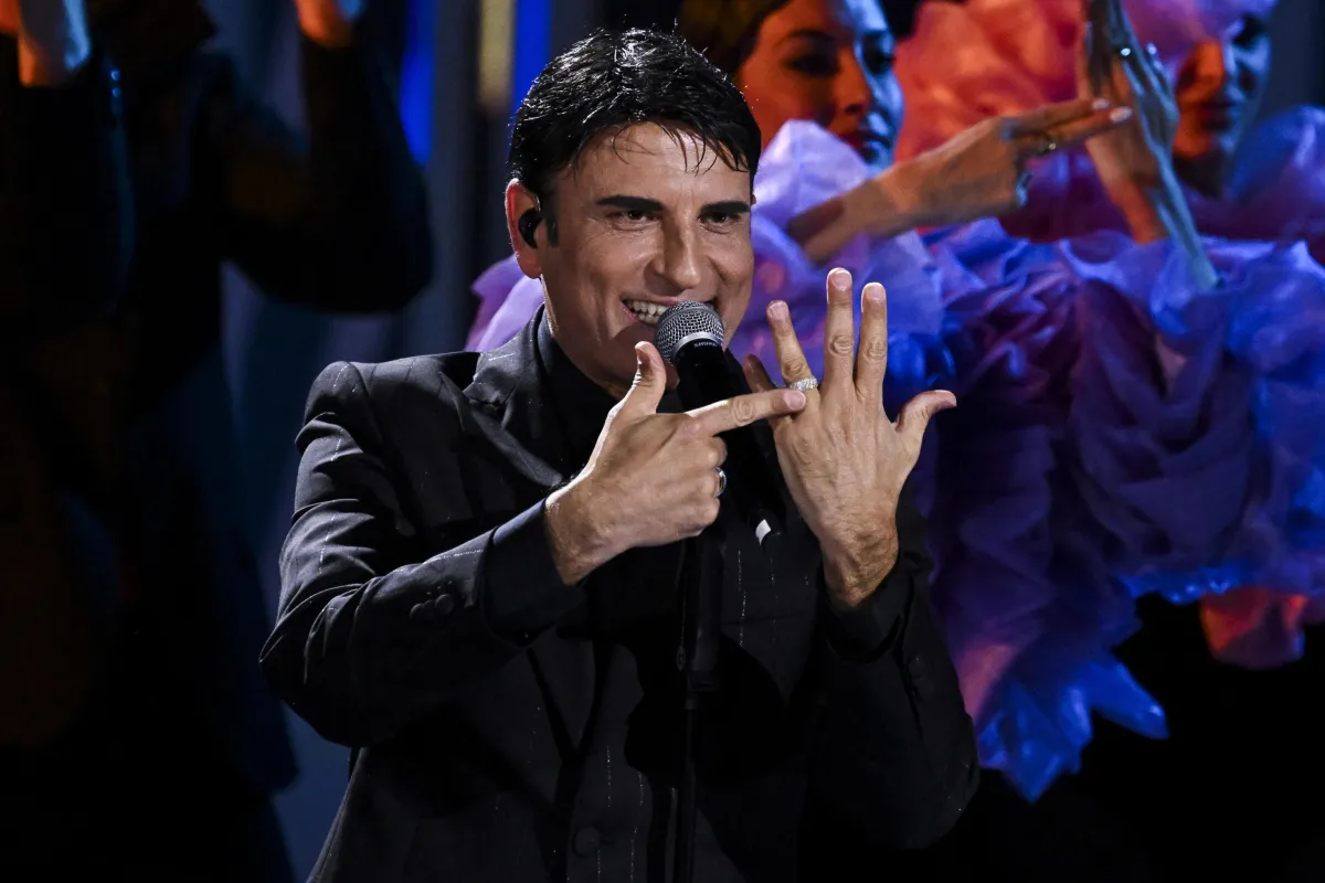 "Per sempre Sì": Sal Da Vinci conteso da Meloni e Gratteri per il referendum sulla Giustizia