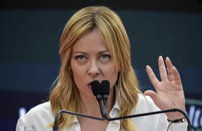 Meloni stretta tra Trump e Parlamento: il retroscena sulla guerra all’Iran che agita il governo