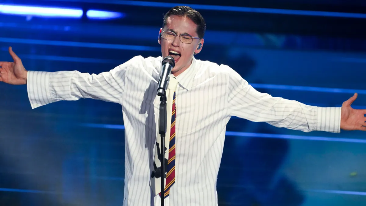 Tredici Pietro annuncia il tour 2026 dopo Sanremo: biglietti e scaletta dei concerti