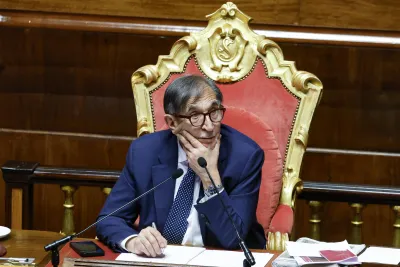 Insulti al senatore Pd, il paradosso di La Russa: ha offeso e ora deve convocare il Giurì d’onore