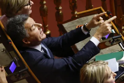 Matteo Renzi lancia le primarie delle idee, ma per il referendum sulla Giustizia si è cucito la bocca 