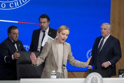 Il gas russo fa litigare (di nuovo) il centrodestra: Tajani e Salvini ai ferri corti. FN li accusa "Una messa in scena"