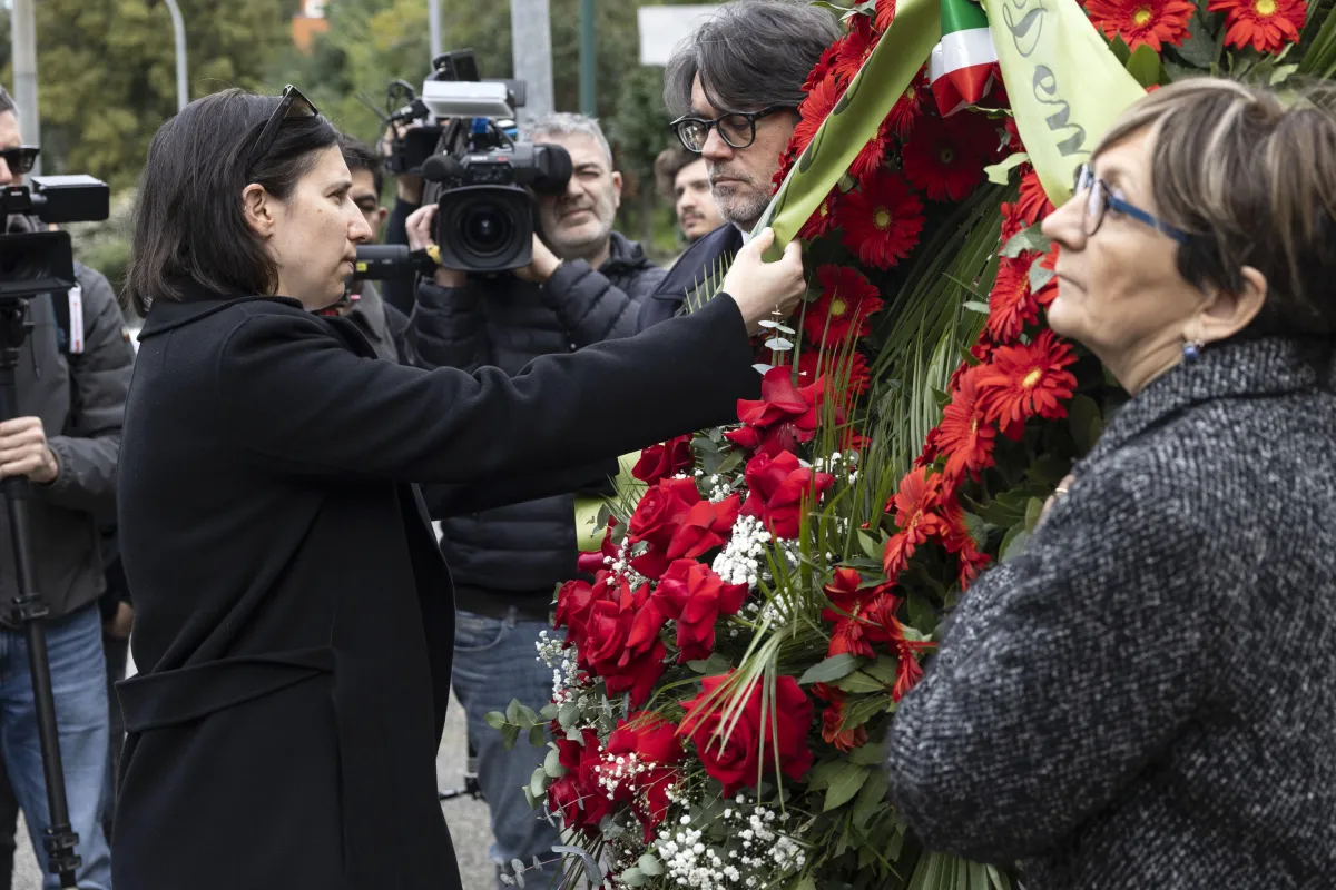 Aldo Moro, 48 anni dal rapimento: da La Russa a Schlein, il ricordo che parla anche all’Italia di oggi