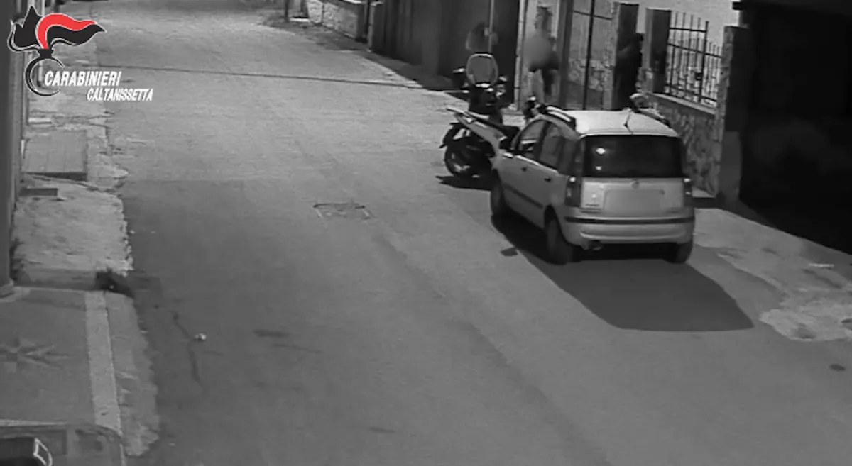 Gela, spara al cugino dopo una lite per un motorino: Giovanni Raniolo arrestato per tentato omicidio 