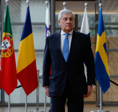 Italia in guerra per lo Stretto di Hormuz? La richiesta di Trump alla NATO e la risposta del governo