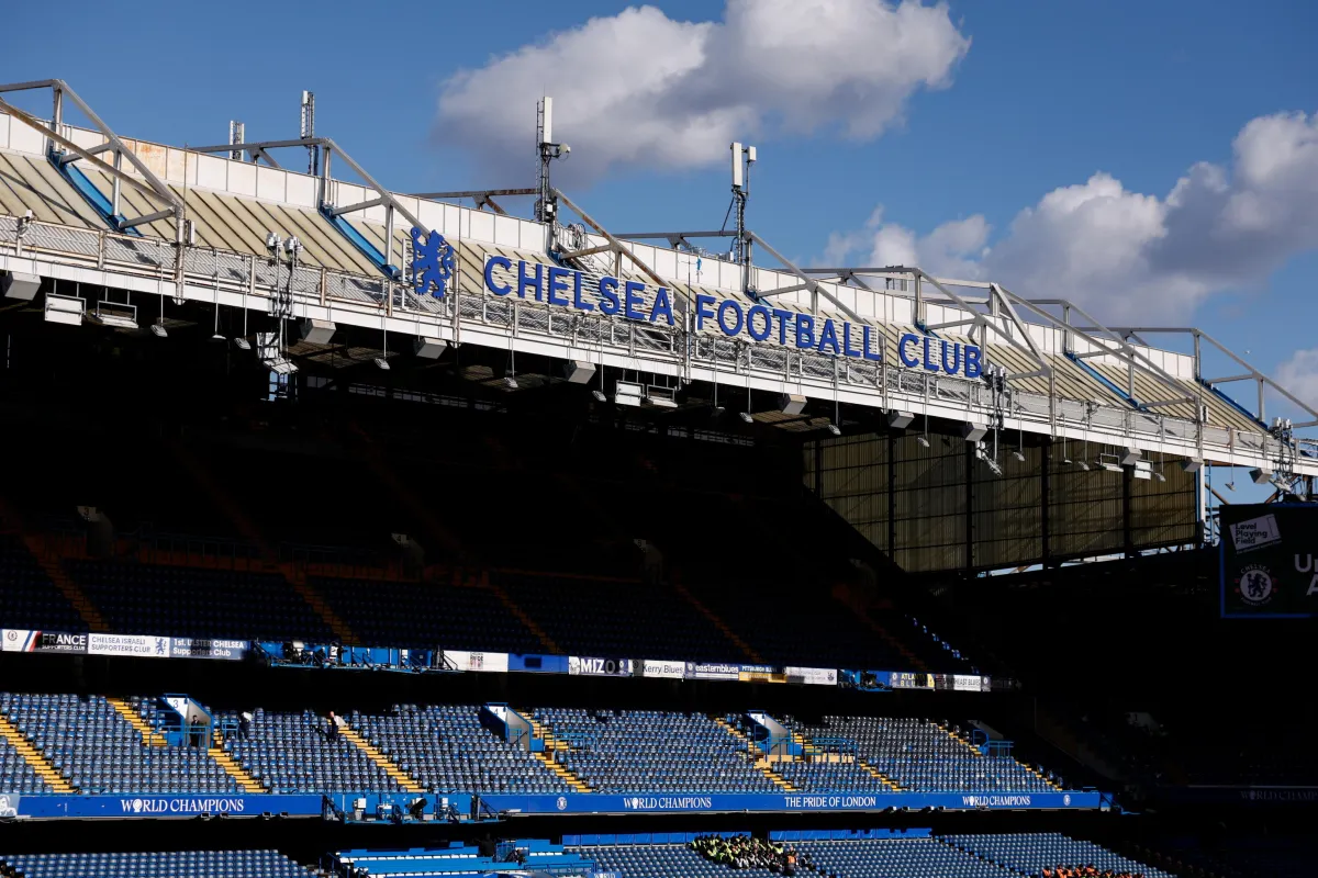 Perché il Chelsea è stato sanzionato dalla Premier League: multe e transfer ban spiegati