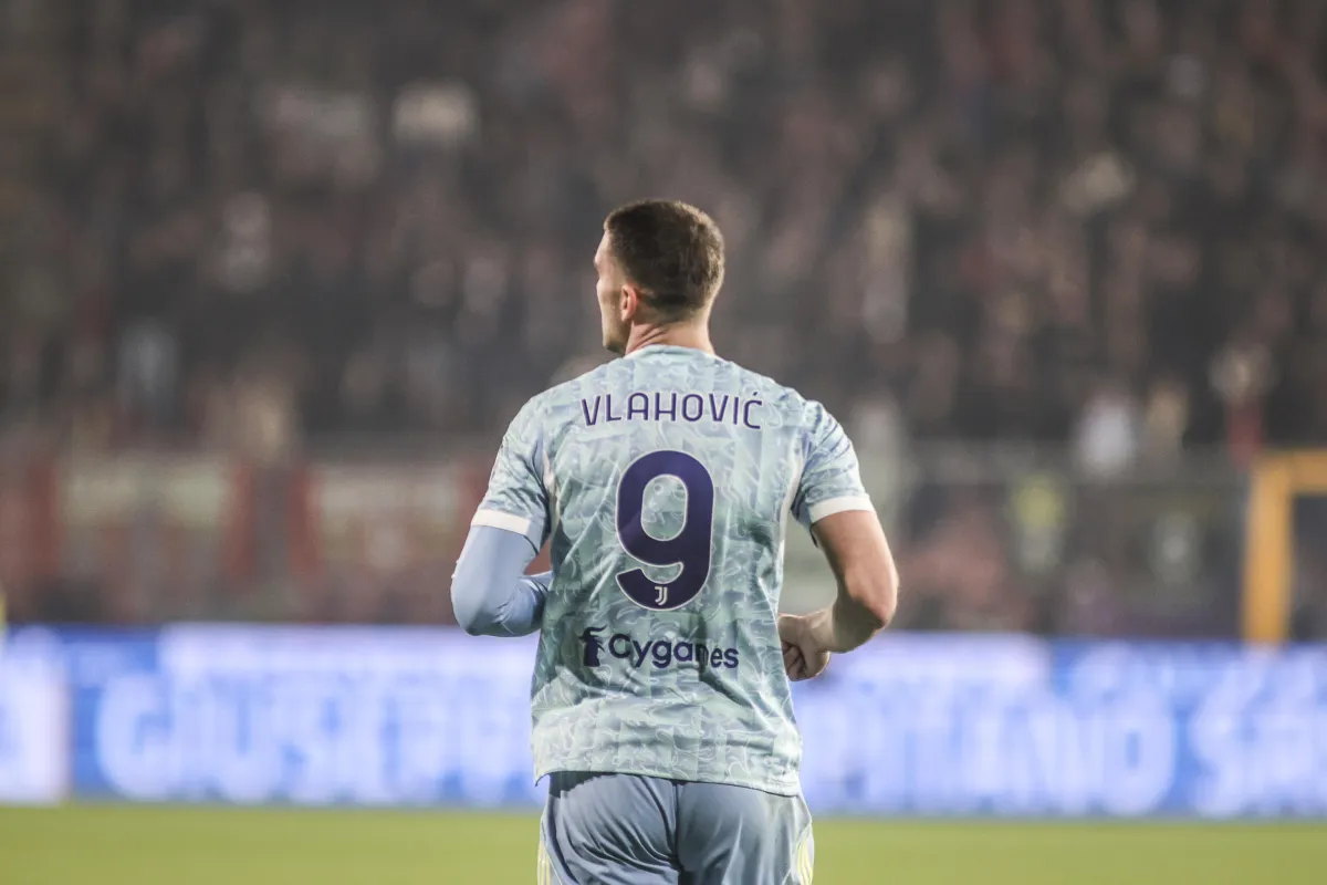 Juve chiama Vlahovic, lui risponde: rinnovo a un passo, tutti i dettagli