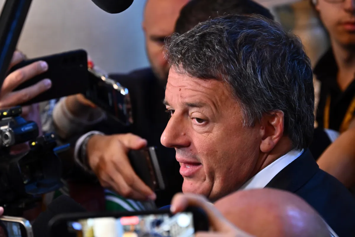 “Ho rimosso un melanoma”: l’annuncio di Renzi sui social, con l’appello alla prevenzione (e alla politica)