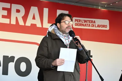 Incredibile Montanari, posta una foto con la scritta:  Sogno una rissa con La Russa  (poi tenta di giustificarsi)