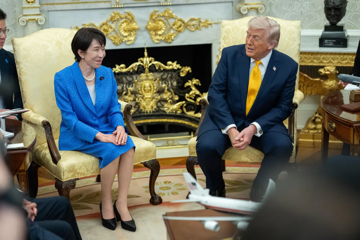 Perché Trump paragona Pearl Harbor ai primi attacchi contro l’Iran durante l’incontro con la premier giapponese Takaichi