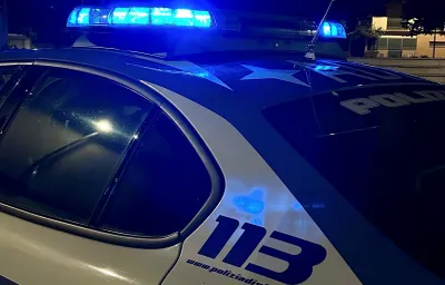Roma, sequestra l'ex fidanzato e lo picchia per ore all'interno di una roulotte: 50enne arrestato 
