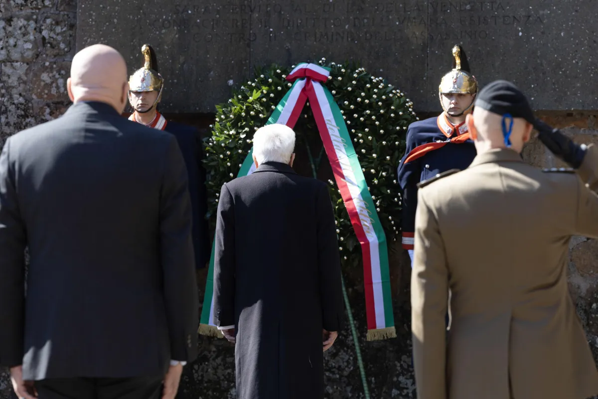 Fosse Ardeatine, Mattarella al mausoleo ricorda le 335 vittime della strage nazifascista