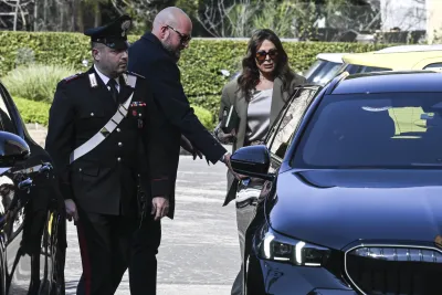 Governo, Daniela Santanchè si dimette: arriva il passo indietro dopo la richiesta di Meloni