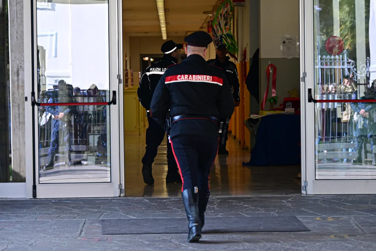 Bergamo, 13enne accoltella una prof, la psicoterapeuta Di Filippo: "Reprimere non basta, ecco perché"
