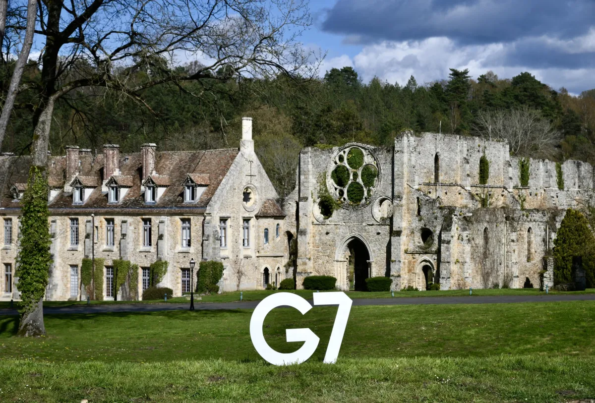 Crisi in Medio Oriente, il G7 chiede lo stop agli attacchi e prepara la missione a Hormuz ma solo dopo la fine del conflitto