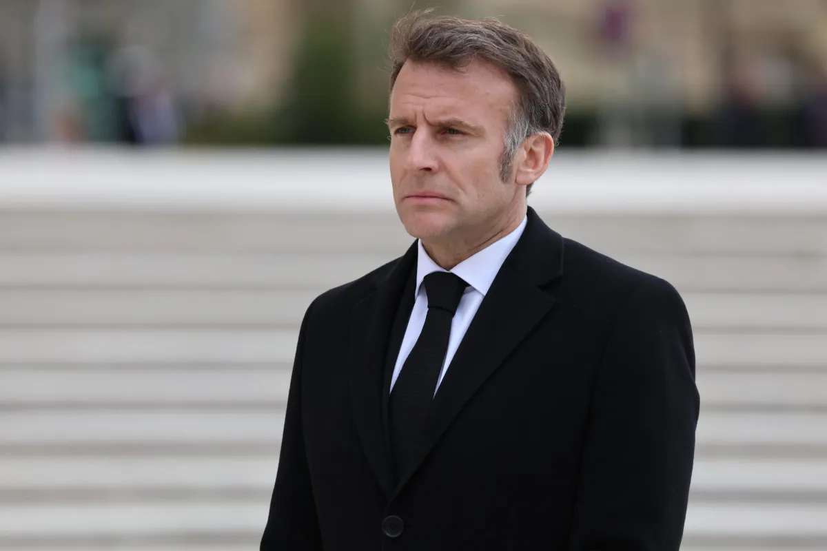 Francia nega spazio aereo a Israele per armi USA dirette contro l’Iran: tensioni con Washington e reazione di Tel Aviv