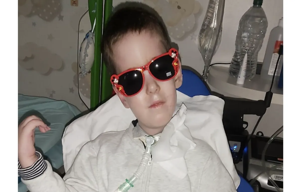 Storia di Marco, 5 anni e una malattia ultra rara, mamma Monia: “Piano piano si ottiene tutto”