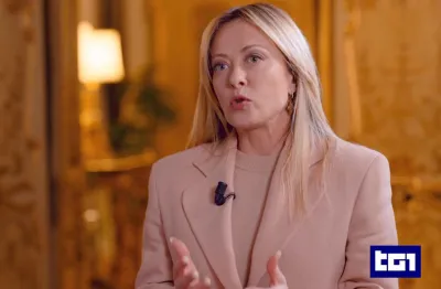 Taglio accise benzina fino a quando? Meloni e Giorgetti al lavoro per la proroga: ecco cosa sappiamo