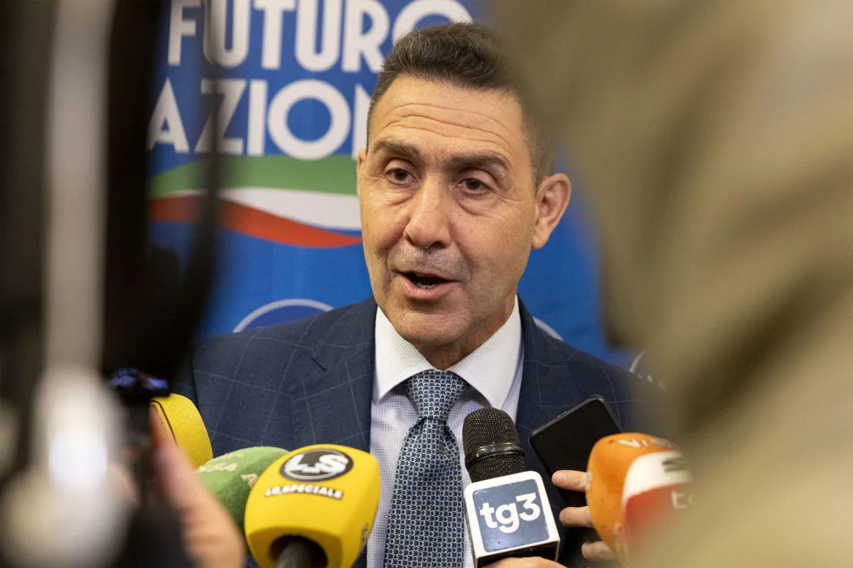 Italia fuori dal Mondiale, scende in campo Vannacci: "L'immigrazione ha distrutto anche il calcio"